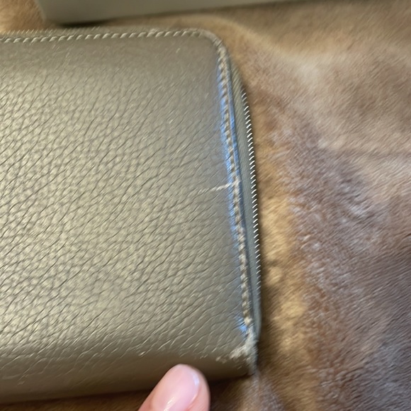 Celine butter soft zippy wallet made in Italy yellow inside pebbled leather - Picture 5 of 13